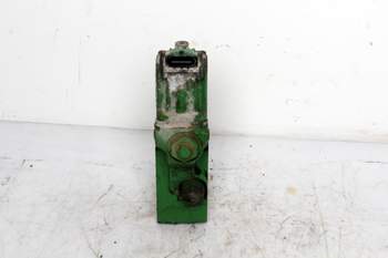 salg af John Deere 6230  Hydraulic lift valve