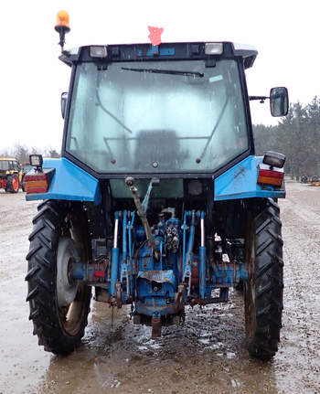 salg af New Holland 6640 tractor