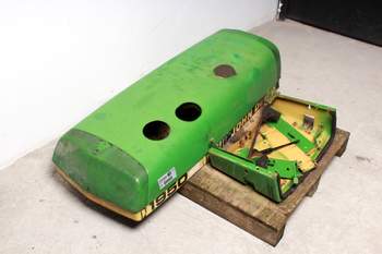 salg af John Deere 1950  Engine Hood