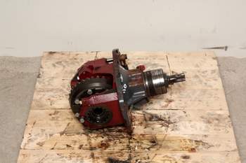 salg af New Holland TS110  Front axle differential