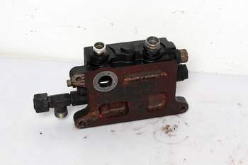 salg af New Holland T7.190  Remote control valve