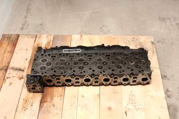 salg af New Holland T7.190  Cylinder Head