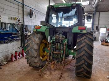 salg af John Deere 6310 traktor