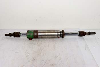 salg af John Deere 6310  Front axle steering cylinder