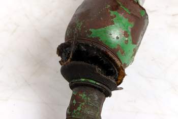 salg af John Deere 6310  Front axle steering cylinder