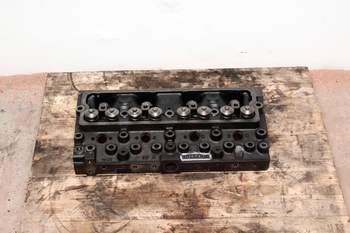 salg af Hydrema 908 B  Cylinder head