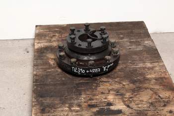 salg af New Holland T8.390 LEFT Rear wheelhub (Amercian type)