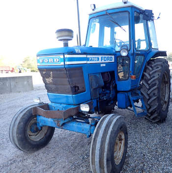 salg af Ford 7700 traktor