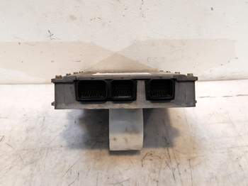 salg af ECU New Holland TM175