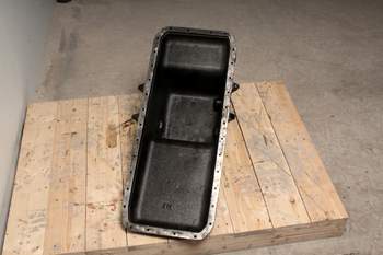 salg af New Holland W170B  Oil Pan