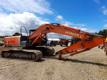 salg af Hitachi Zaxis 210LC Gravemaskine