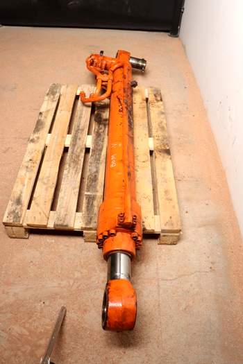 salg af Bomcylinder Hitachi Zaxis 210LC - Venstr