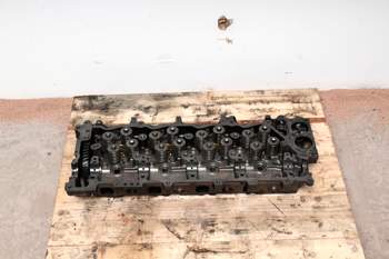 salg af Hitachi Zaxis 210LC  Cylinder head