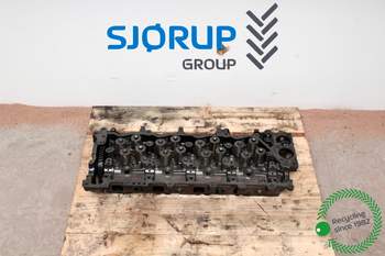 Hitachi Zaxis 210LC  Cylinder head