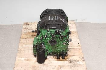 salg af Avskilt Växellådor John Deere 6120 M