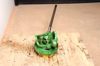 salg af John Deere 6120 M RIGHT Front axle final drive