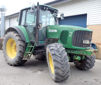 salg af John Deere 6920 traktor