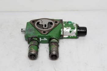 salg af John Deere 6920  Remote control valve