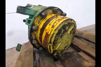 salg af John Deere 6920 RIGHT Front axle final drive