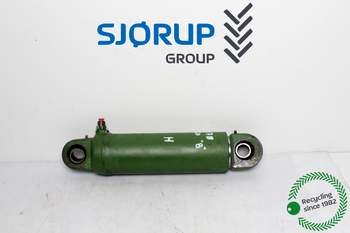 John Deere 6920 RIGHT Lift Cylinder