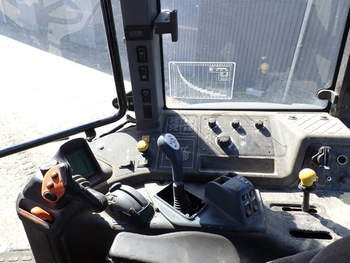 salg af New Holland TM190 traktor