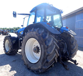 salg af New Holland TM190 traktor
