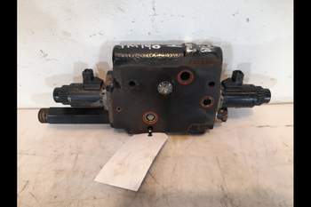 salg af New Holland TM190  Hydraulic lift valve