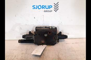 salg af New Holland TM190  Hydraulic lift valve