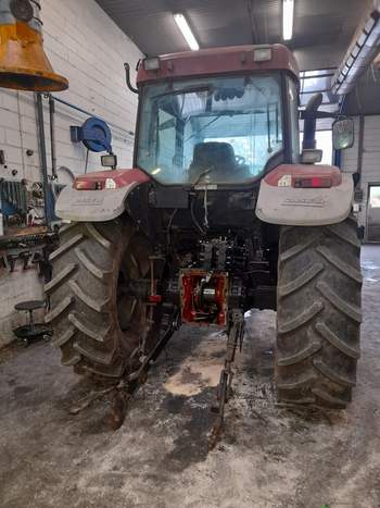 salg af Case MX110 tractor