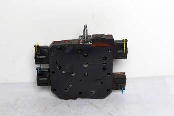 salg af Case MX110  Hydraulic valve