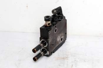 salg af Deutz-Fahr Agrotron 6165  Hydraulic lift valve