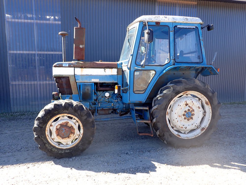 salg af Ford 6700 tractor