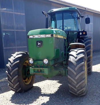 salg af John Deere 4755 traktor