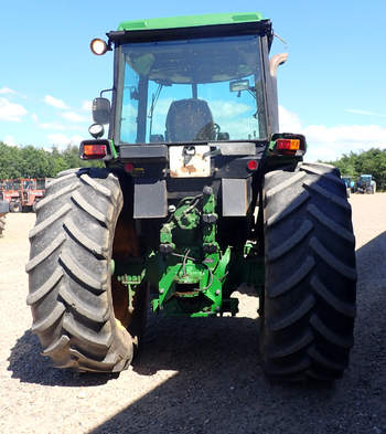 salg af John Deere 4755 traktor