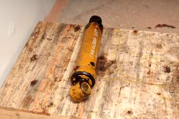 salg af Hydrema 906 D  Hydraulic Cylinder