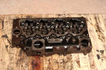 salg af Hydrema 906 D  Cylinder head