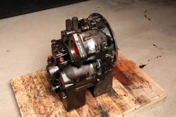 salg af Gearkasse Hydrema 906 F - Dana 862/170