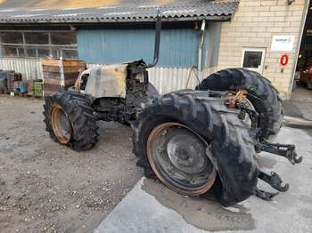 salg af New Holland TL90 A tractor