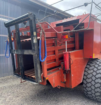 salg af Hesston 4990 Presser