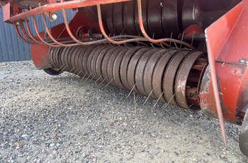 salg af Hesston 4990 Presser