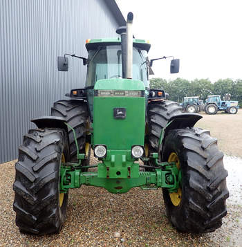 salg af John Deere 4455 traktor