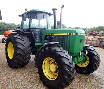 salg af John Deere 4455 traktor