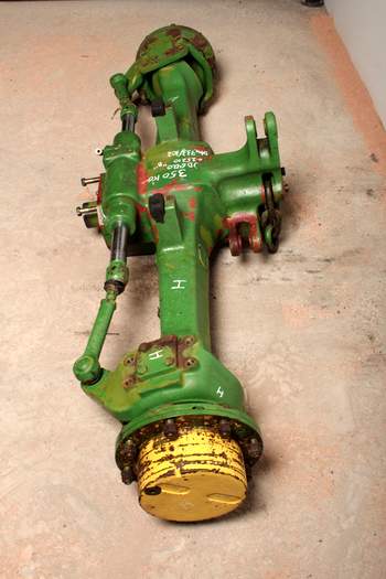 salg af John Deere 6420  Disassembled front axle