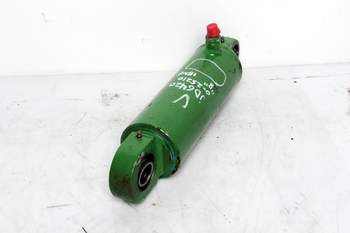 salg af John Deere 6420 LEFT Lift Cylinder