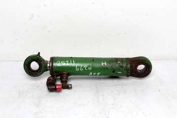 salg af Hydraulisk Cylinder John Deere 6620 