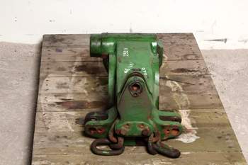 salg af John Deere 6620  Front axle house