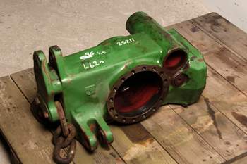 salg af John Deere 6620  Front axle house