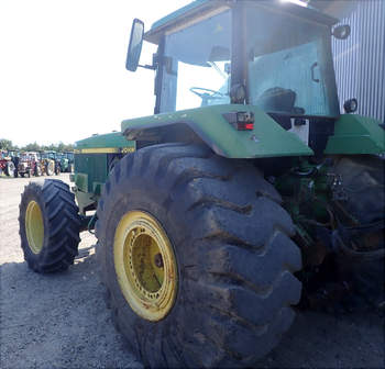 salg af John Deere 4755 traktor