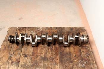 salg af Valtra T 140  Crankshaft