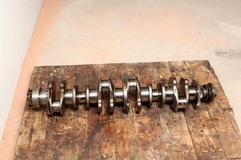 salg af Valtra T 140  Crankshaft